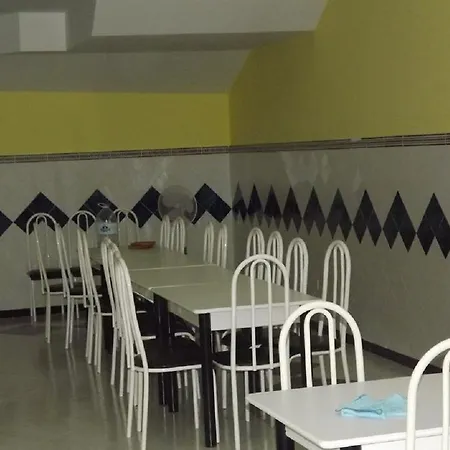 Hotel Cascajos 3*