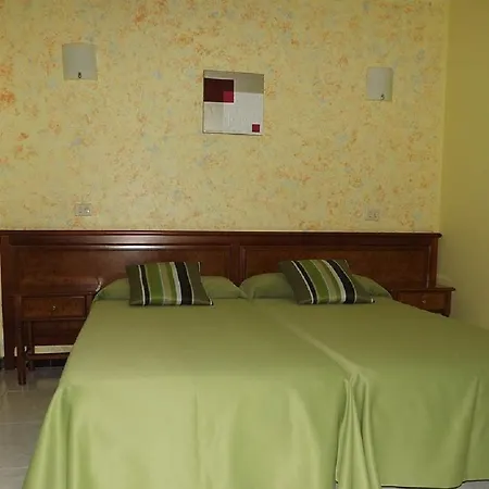 Cascajos Hotel 3*
